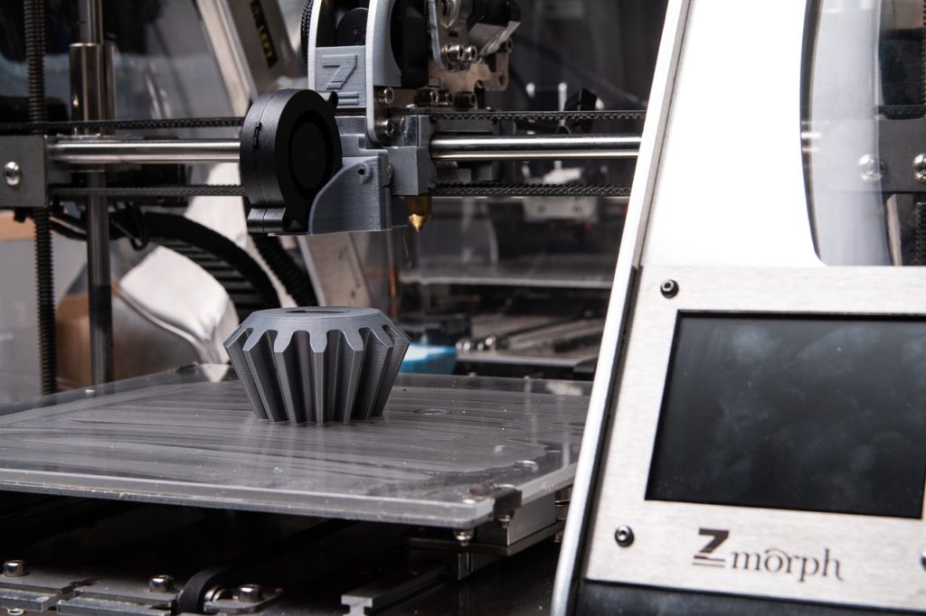 Průmyslová odvětví využívají stále častěji zakázkový 3D tisk