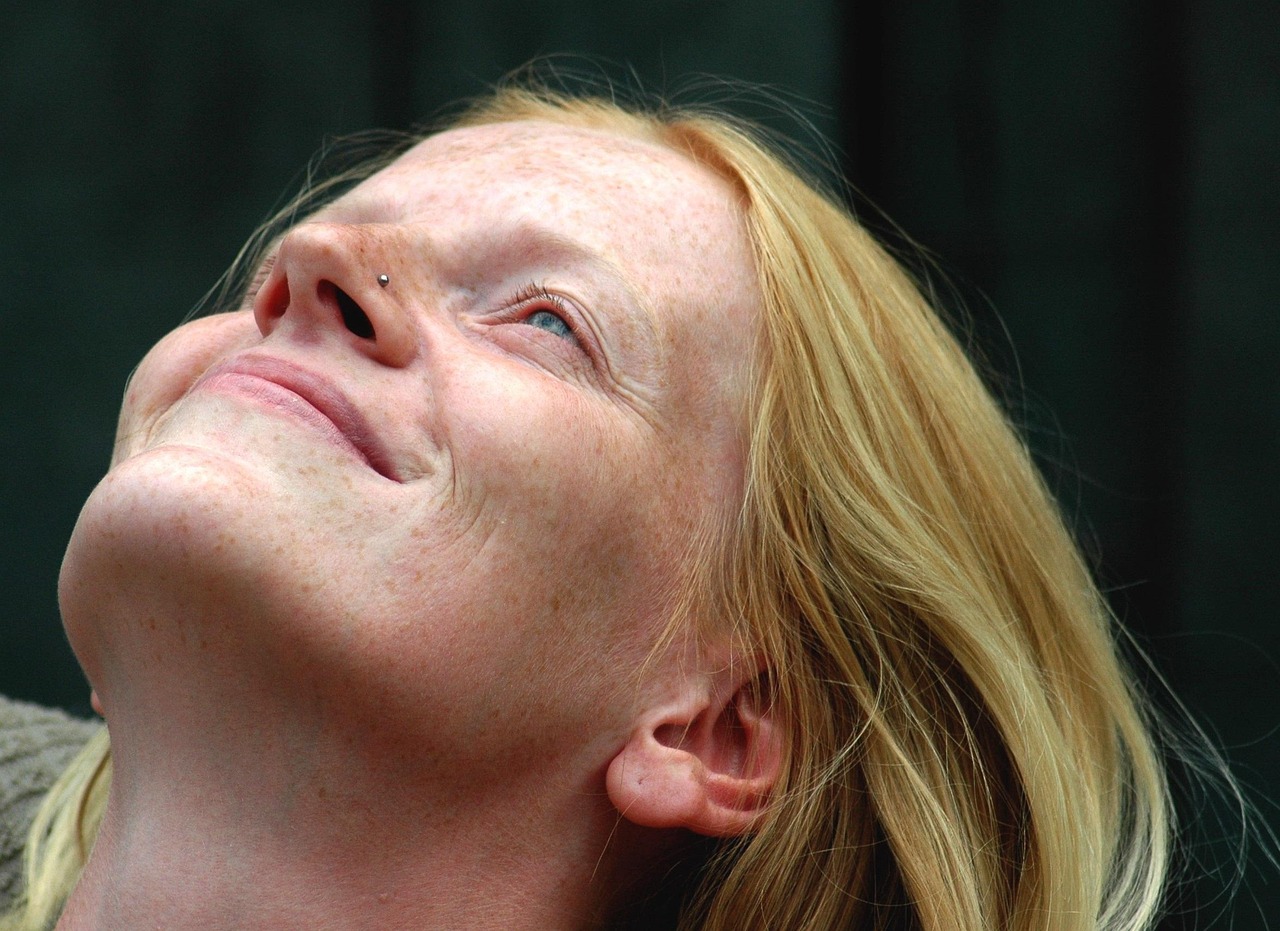 Anti-aging rutina: Kombinace péče o pleť a ústní dutinu pro mladistvý vzhled